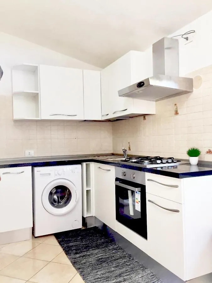 International House San Teodoro 빌라 산테오도로